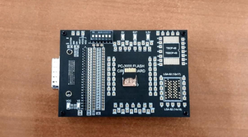 如何訪問NAND內(nèi)存芯片并從中讀取數(shù)據(jù)